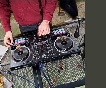 HERCULES DJCONTROL INPULSE 500 MIXING MACHINE – Hi Cool Music Serato Controller with Performance Pads, DDJ500-Level DJ Setup for Pro & Beginner DJs Alike