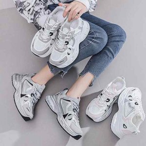 WOMEN’S BREATHABLE SNEAKERS with lightweight mesh upper, cushioned sole, and anti-slip grip – ideal for walking, workouts, and everyday comfort