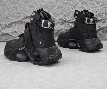 Men's high-top, thick-soled, height-increasing sports boots with a trendy silhouette, elevated insoles, and firm grip for confident urban strides.
