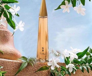 For Always Eau de Parfum with peach-hued fragrance, slim conical bottle, gold cap and matching box, 50ml long-lasting scent for women, travel-ready design