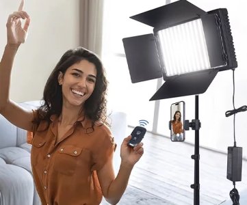 Professional Studio Light with Tripod Stand – Adjustable Barn Doors, Continuous LED Lighting for Photography, Videography & Content Creation