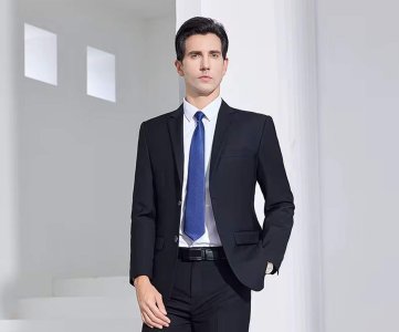 Men’s Formal Suit – 2-Piece Business & Eventwear Set with Tailored Fit, Single-Breasted Closure, Ideal for Office, Weddings, Church & Special Occasions in Ghana