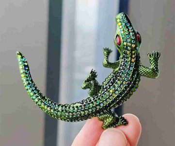 Alligator Crocodile Bracelet for Women Men Gothic Punk Style Animal Shaped Wristband Bangle Jewelry Fashion Accessory Gift Stainless Steel Black