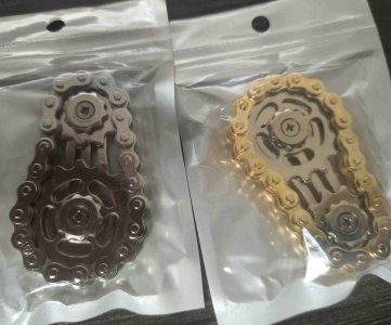 Mechanical Chain Fidget Toy – Gear-Driven Stress Relief Spinner with Dual Bearings, Metal Arms & Chain Loop for Focus, Anxiety & Desk Play