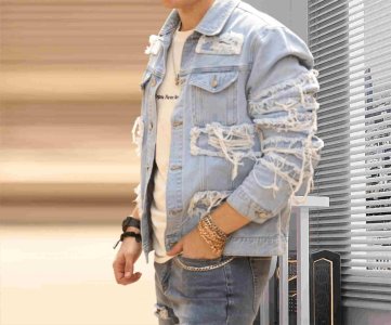 Distressed Denim Jacket & Jeans Set – Light Blue Ripped Design with Frayed Patches, Rugged Streetwear Style for Urban Fashion & Casual Everyday Wear