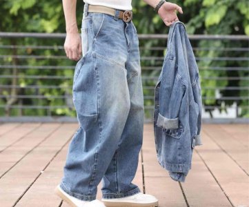 Wide-Leg Utility Jeans – Diagonal Seamwork with Oversized Fit, Large Pockets & Belt Loops for Streetwear Styling or Retail Display